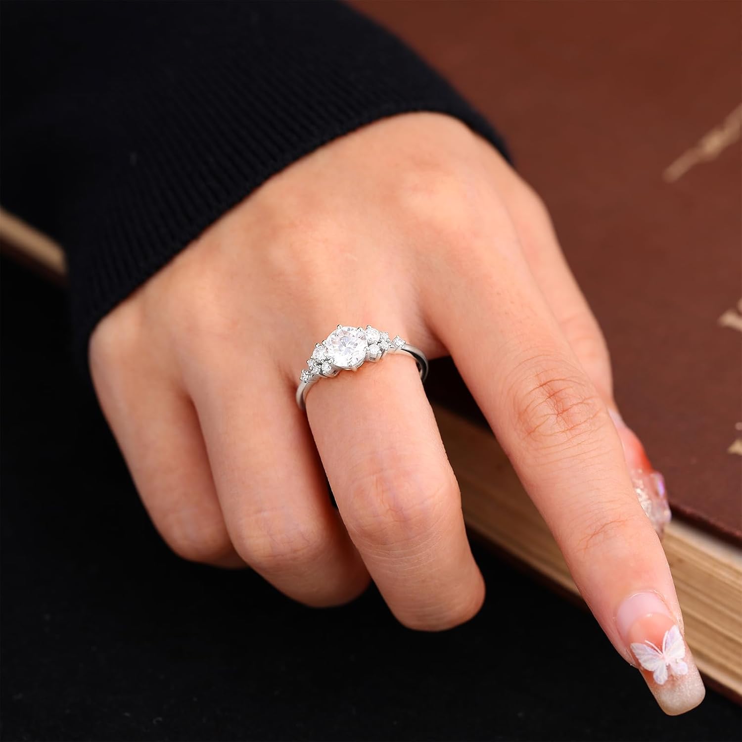 1CT Solitaire Moissanite Rings, 925 Sterling Silver Round Cut Engagement Ring for Women Wedding Bands Promise Rings Ideal Gift for Her