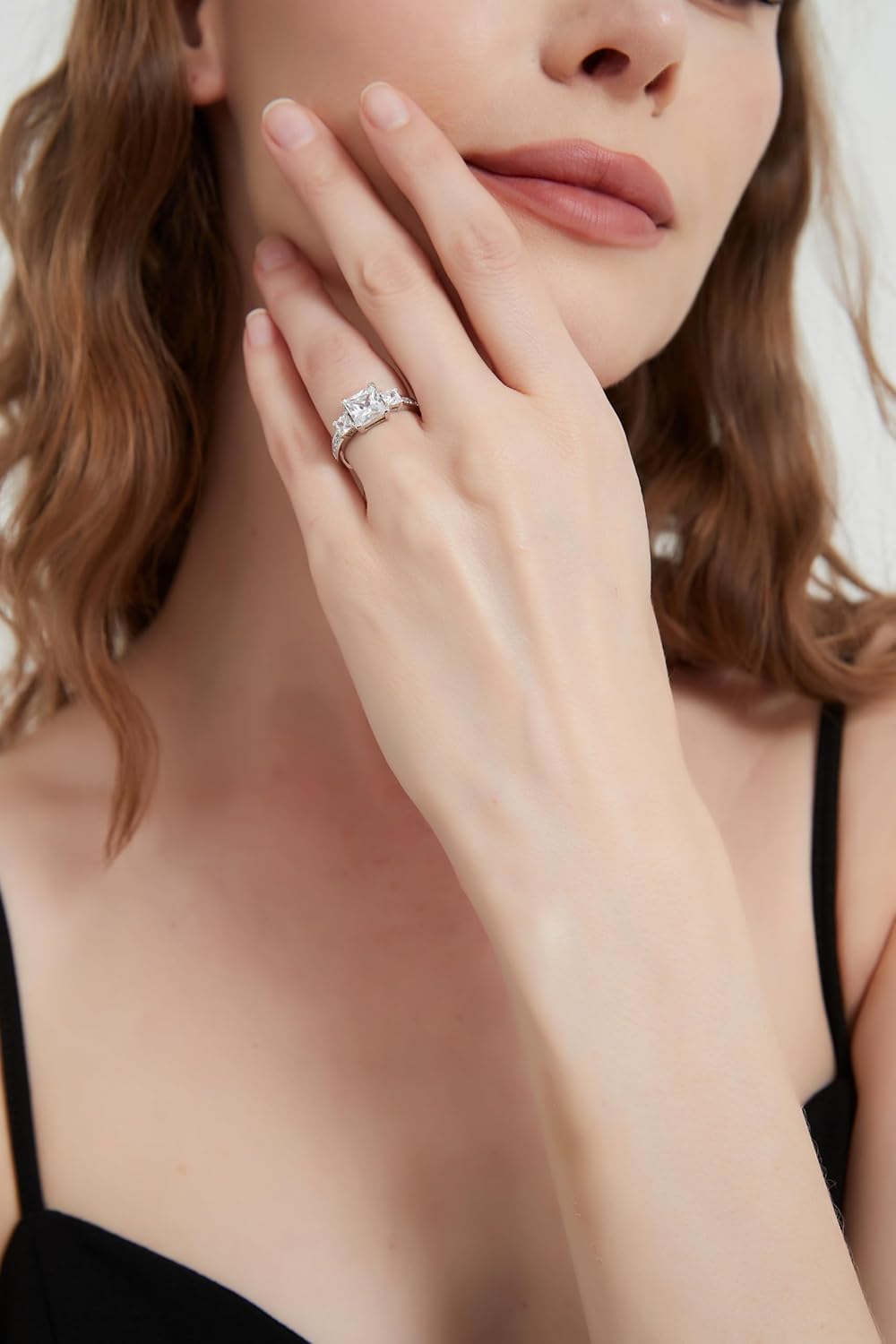 THELANDA Sterling Silver Center 1.5CT Three Stone Style All Princess Cut Side Stones Promise Engagement Ring